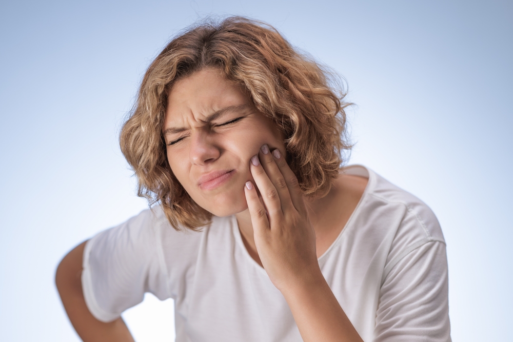 how to manage tooth pain at night